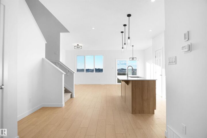 Property Photo:  54 Nerine Crescent  AB T8N 7Z7 
