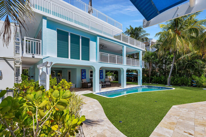 Property Photo:  313 North Drive  FL 33036 