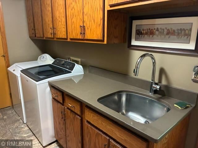 Property Photo: 900 Ferndale Street S MN 55119