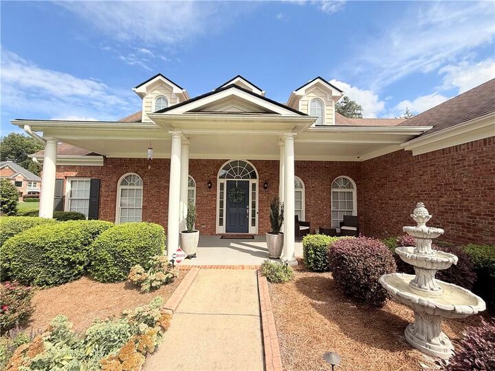 Property Photo: 1353 Arbor Bluff Court GA 30045