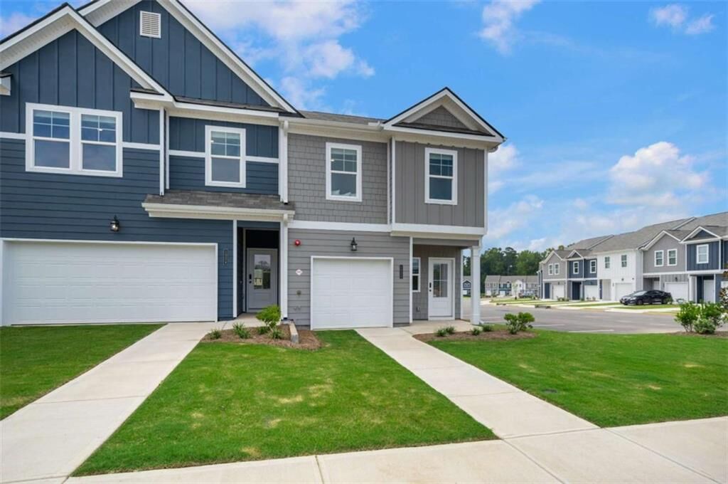 Property Photo:  1380 Riverstone Road Lot 92  GA 30238 