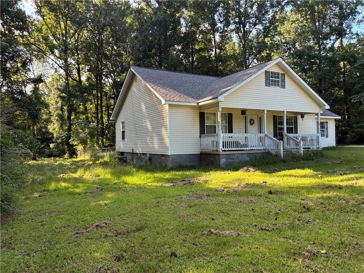 Property Photo: 166 Patton Road GA 31032