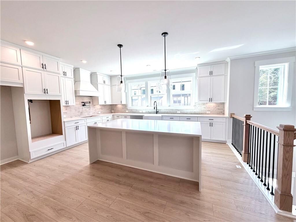 Property Photo: 111 Bridgecrest Road GA 30075