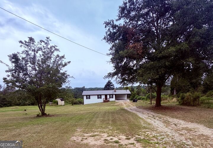 Property Photo: 979 McDaniel Mill Road SW GA 30094