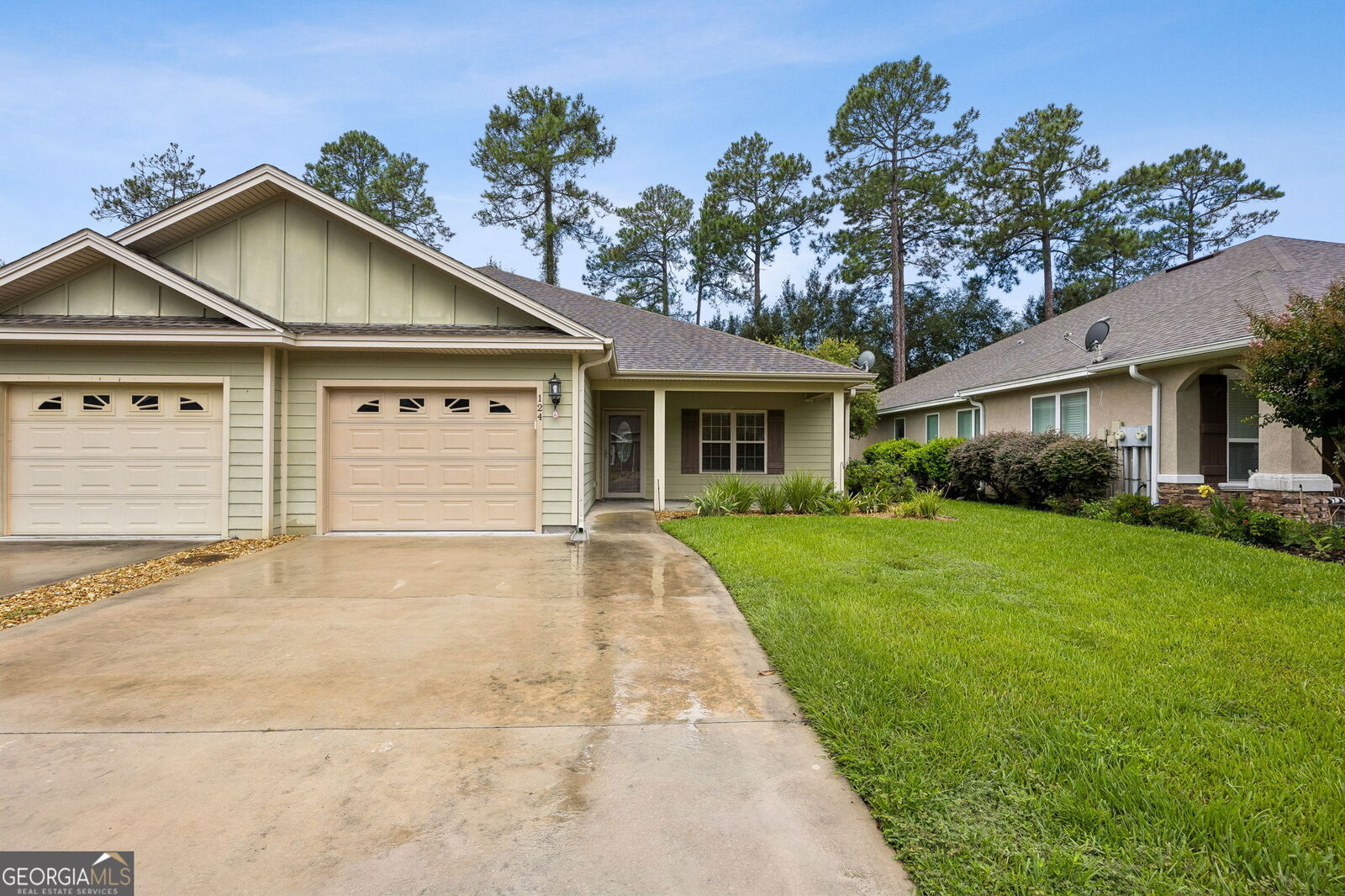 Property Photo:  124 Brookshire Court  GA 31548 