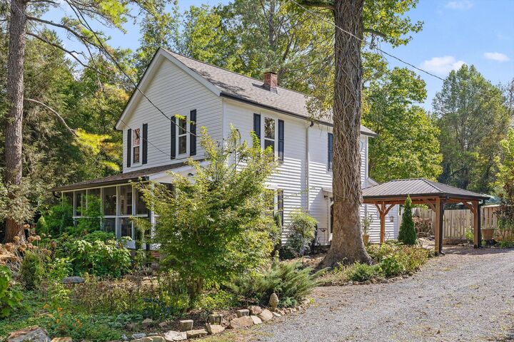 Property Photo: 592 Cutler Avenue AL 35984