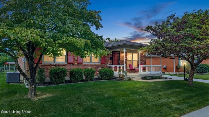 Property Photo:  401 Kenny Blvd  KY 40214 