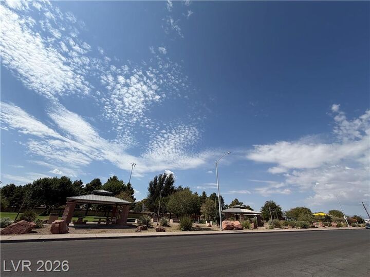 Property Photo: 425 East Merlayne Drive 1 NV 89011