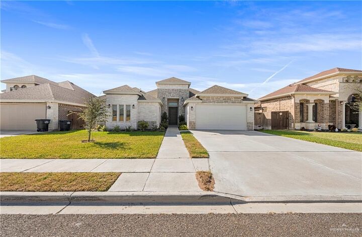 Property Photo: 2610 E Bella Vista Avenue TX 78573