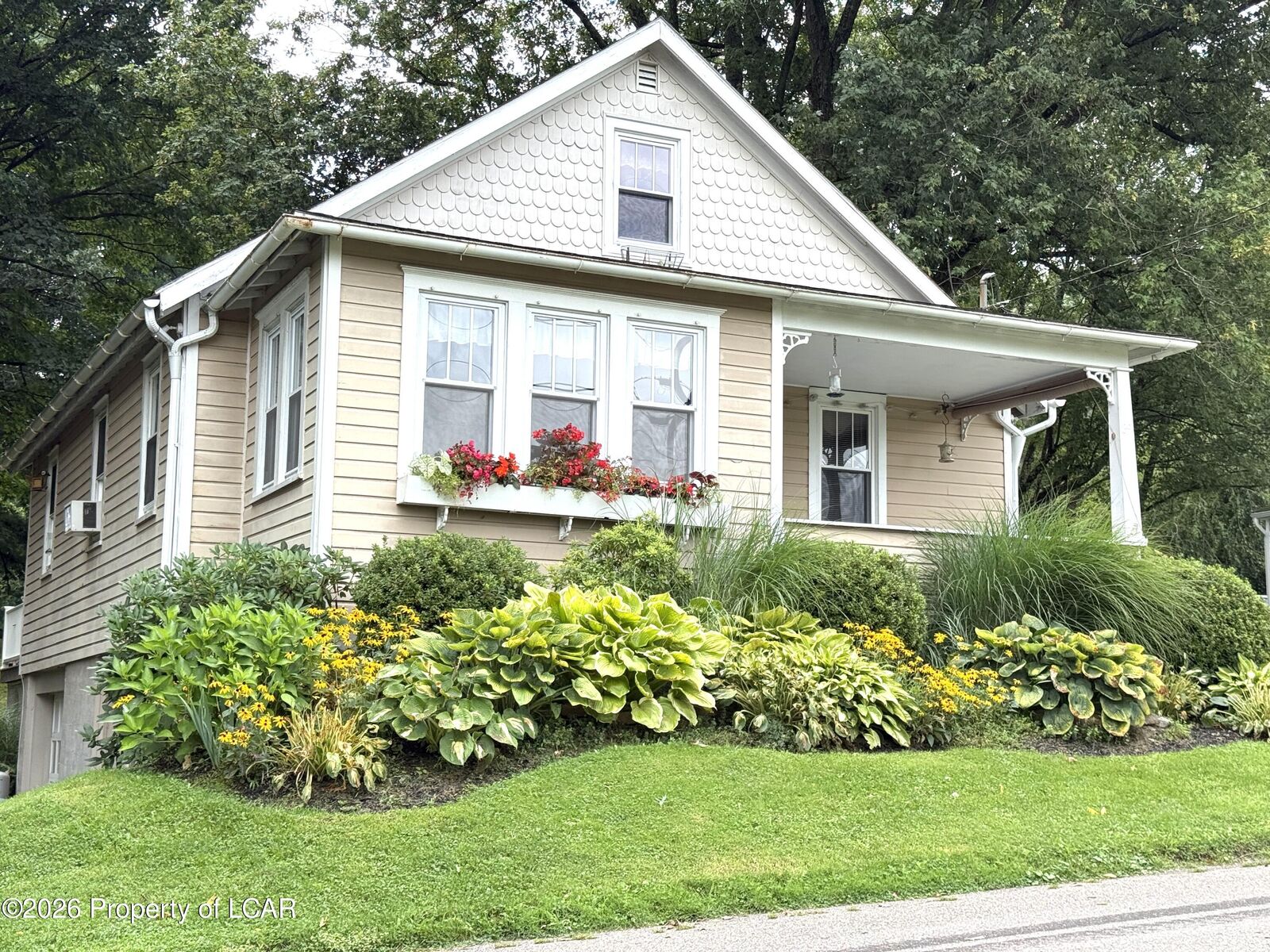 Property Photo: 89 School Lane PA 18249