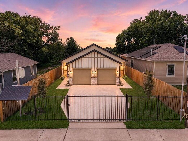 Property Photo: 4335 Alvin Street A TX 77051