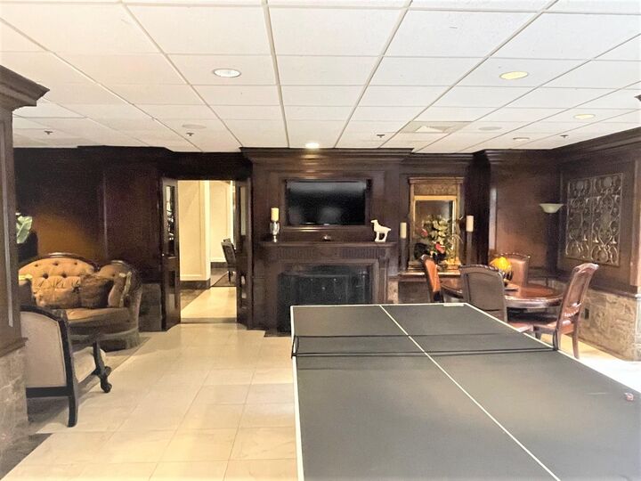 Property Photo:  3525 Sage Road 404  TX 77056 