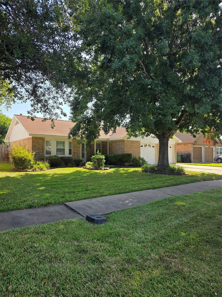 Property Photo:  11731 Kirkmeadow Drive  TX 77089 