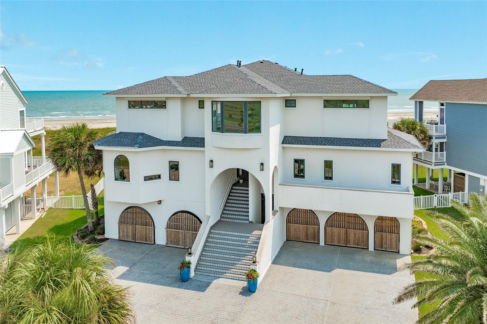 Property Photo:  19219 Shores Drive  TX 77554 