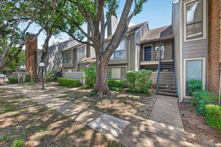 Property Photo:  6601 Sands Point Drive 18  TX 77074 