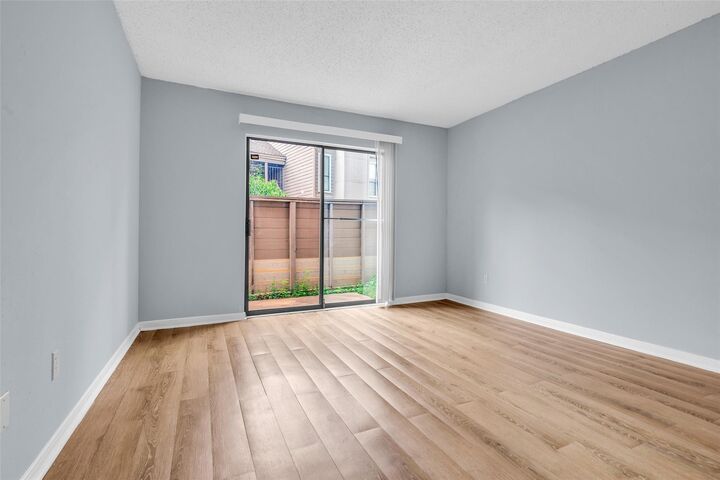 Property Photo:  6701 Sands Point Drive 31  TX 77074 