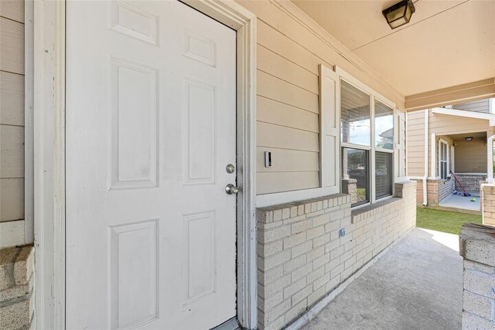 Property Photo: 21238 Wortham Oaks Drive TX 77338