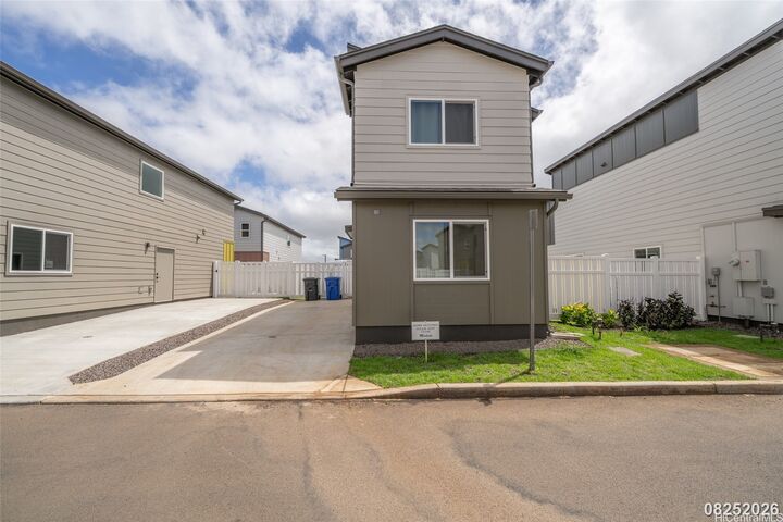 Property Photo: 91-3525 Kamalie Mua Street 81 HI 96706