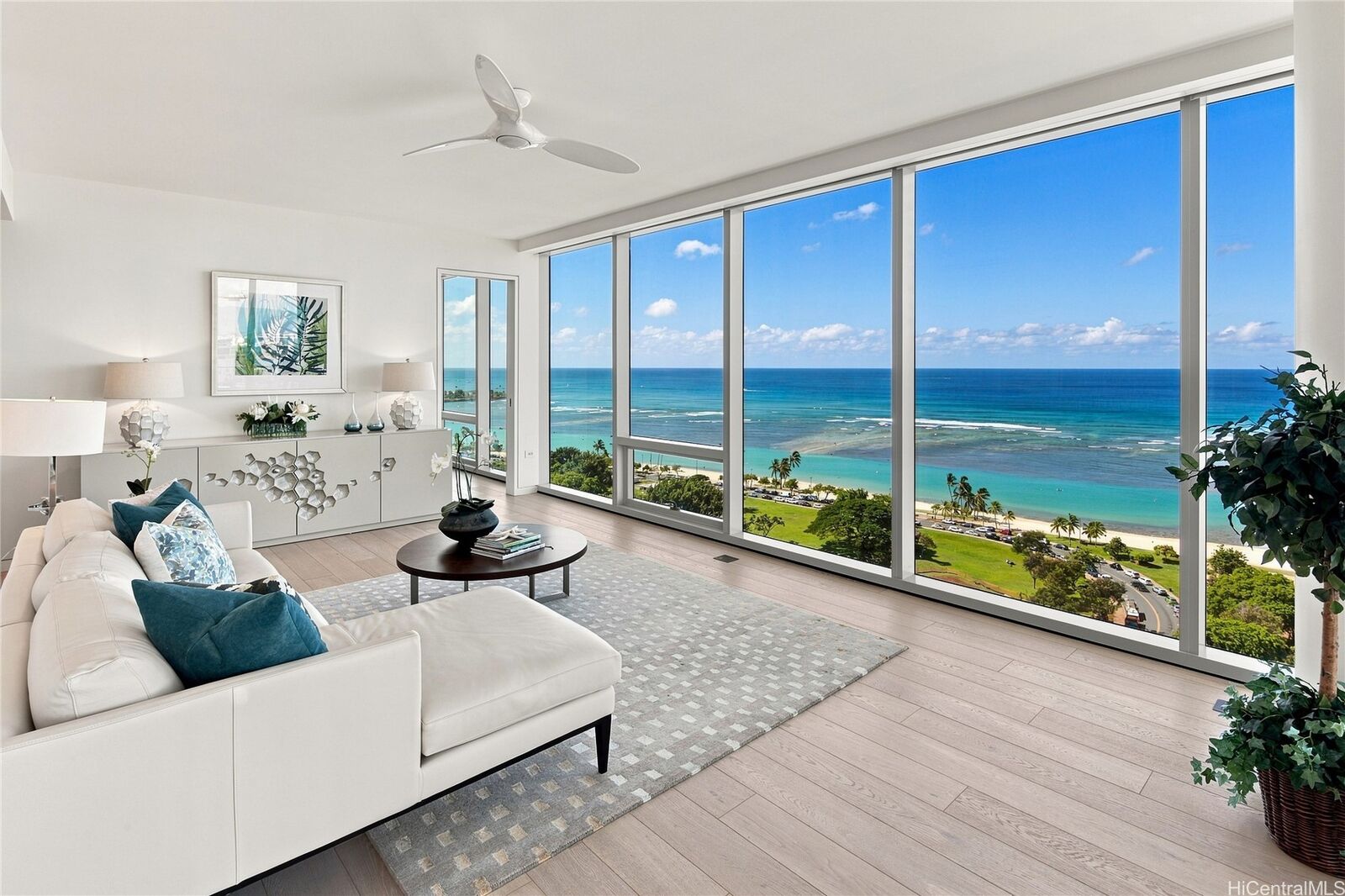 Property Photo: 1118 Ala Moana Boulevard 1801 HI 96814