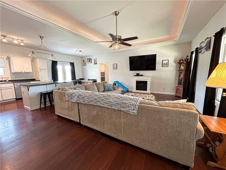 Property Photo:  302 S 6th Street  KS 66010 
