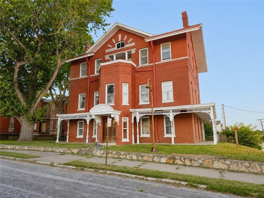 Property Photo:  503 N 5th Street  MO 64501 