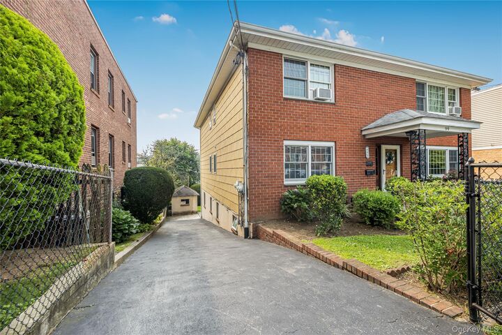 Property Photo:  99 Clarendon Avenue  NY 10701 