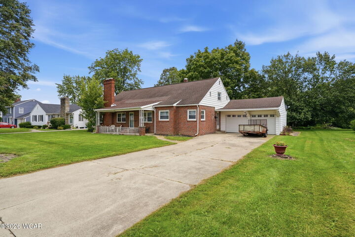 Property Photo:  622 N Cherry Street  OH 43326 