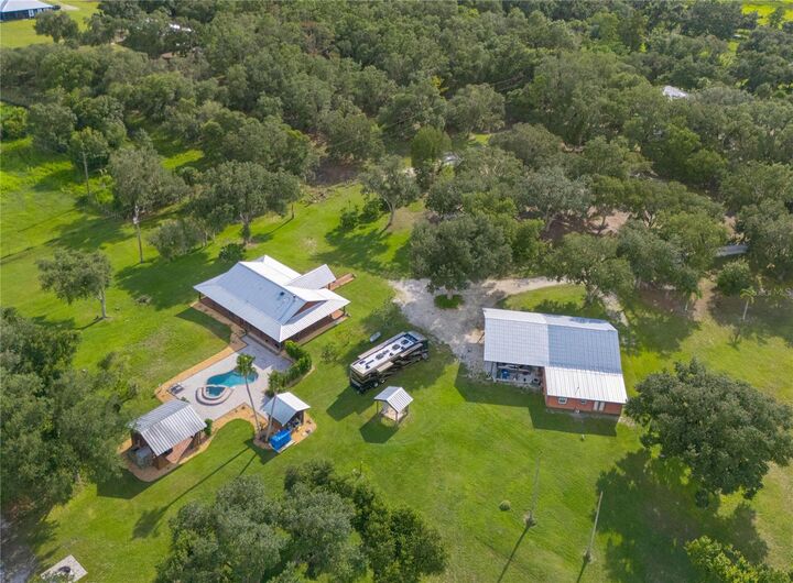 Property Photo:  15190 Leeann Road  FL 34240 
