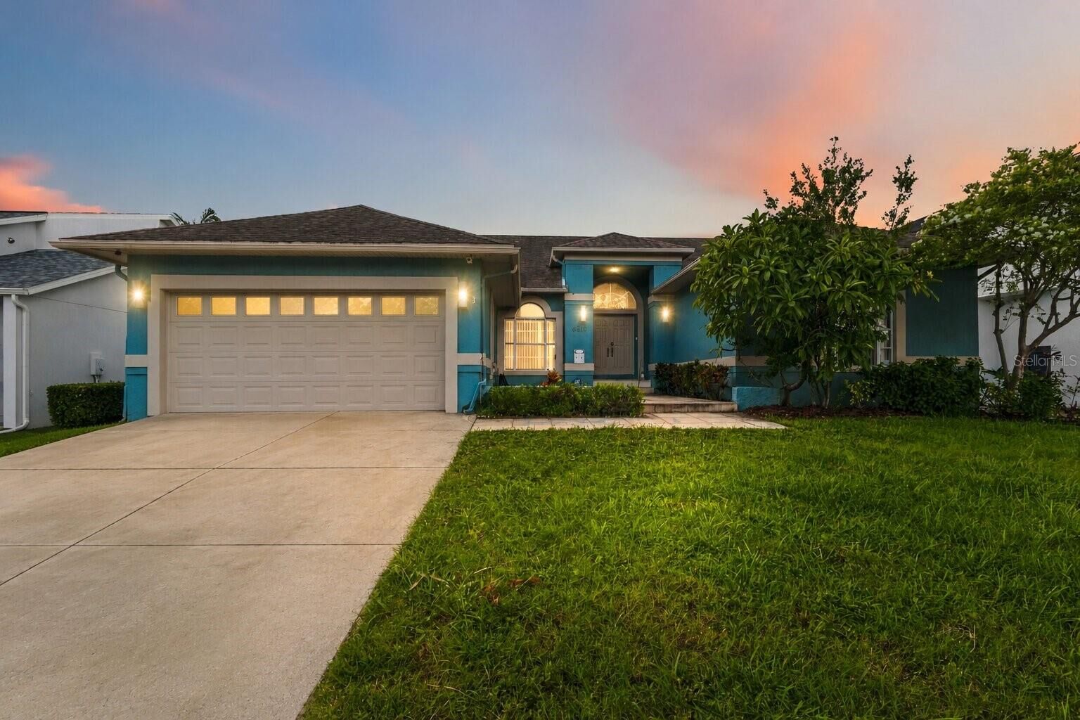 Property Photo:  6511 Dolphin Cove Drive  FL 33572 