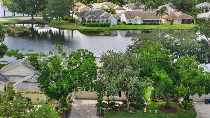 Property Photo: 11326 Blue Sage Place FL 34202