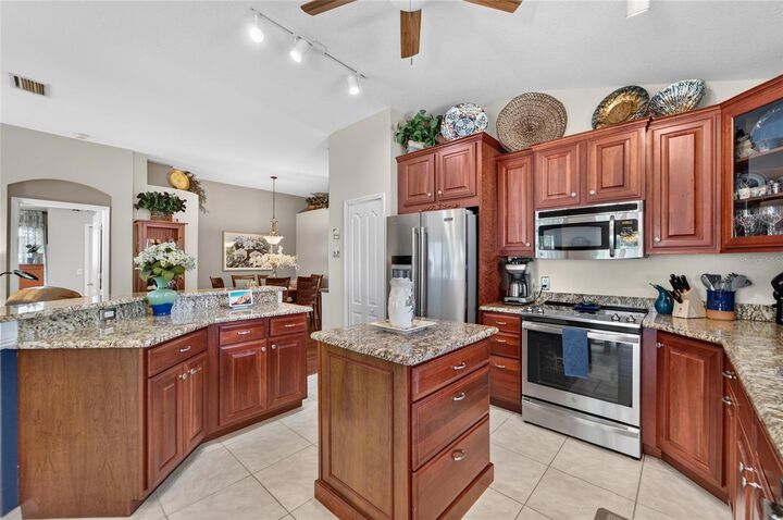 Property Photo: 3132 Beaver Pond Trail FL 33596