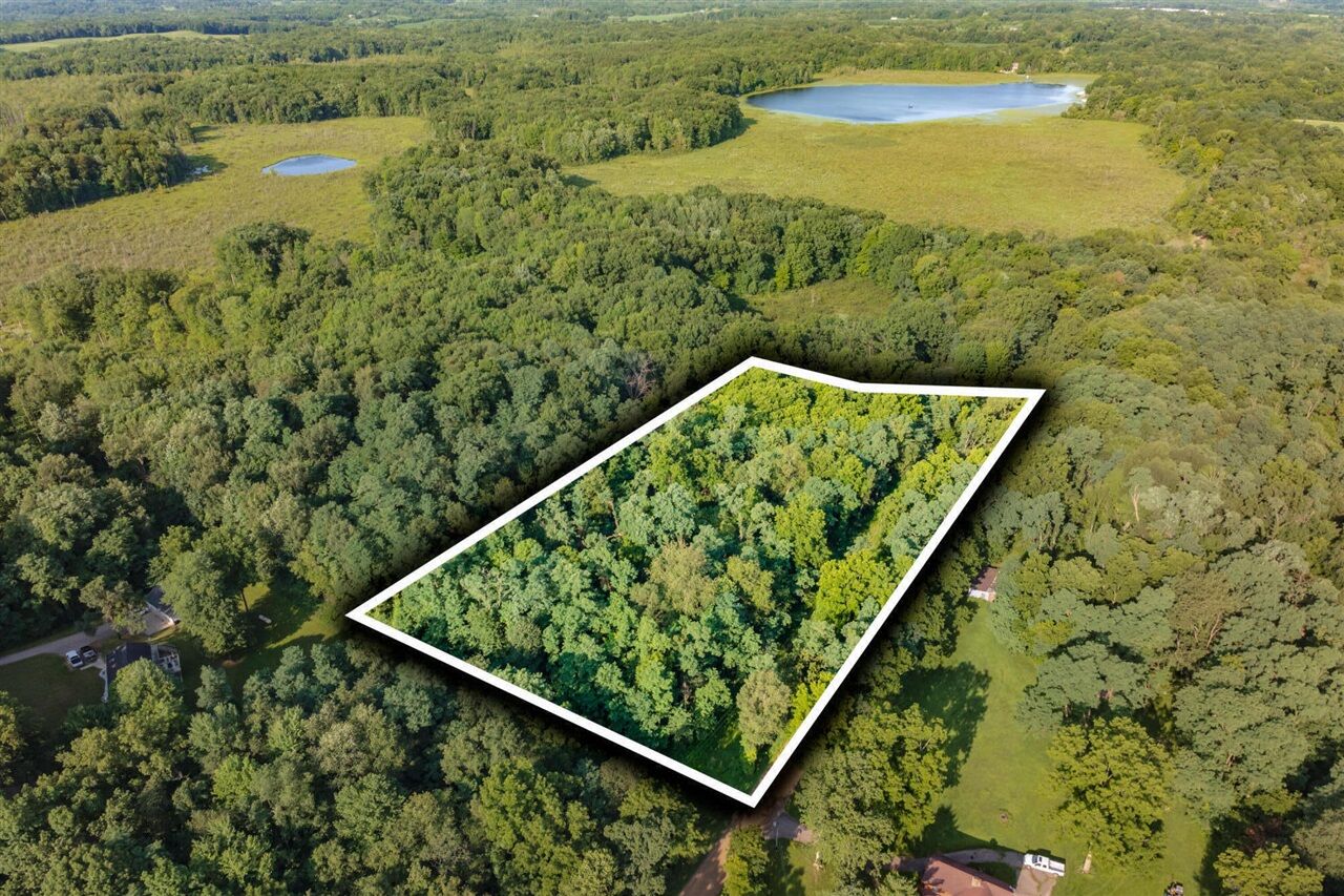 Property Photo: 10391 Cranberry Lake Street MI 49067