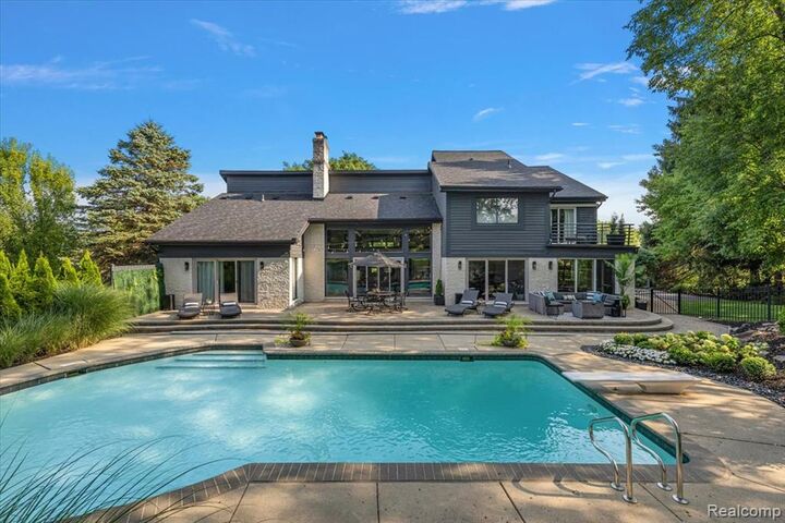 Property Photo: 4884 Cider Hill Drive MI 48306 1608