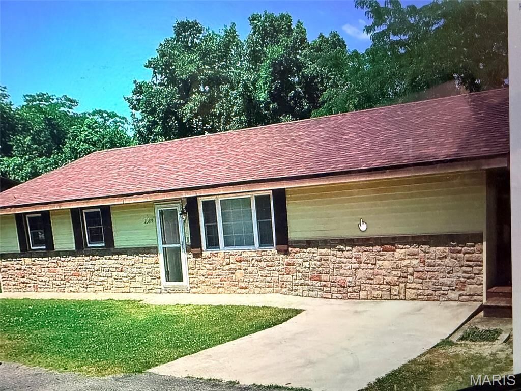 Property Photo:  2389 Maple Street  MO 65672 