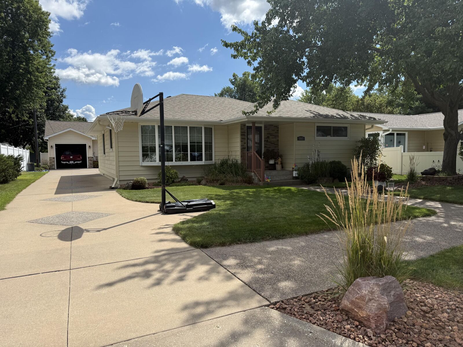 Property Photo:  3167 26th St S  WI 54601 
