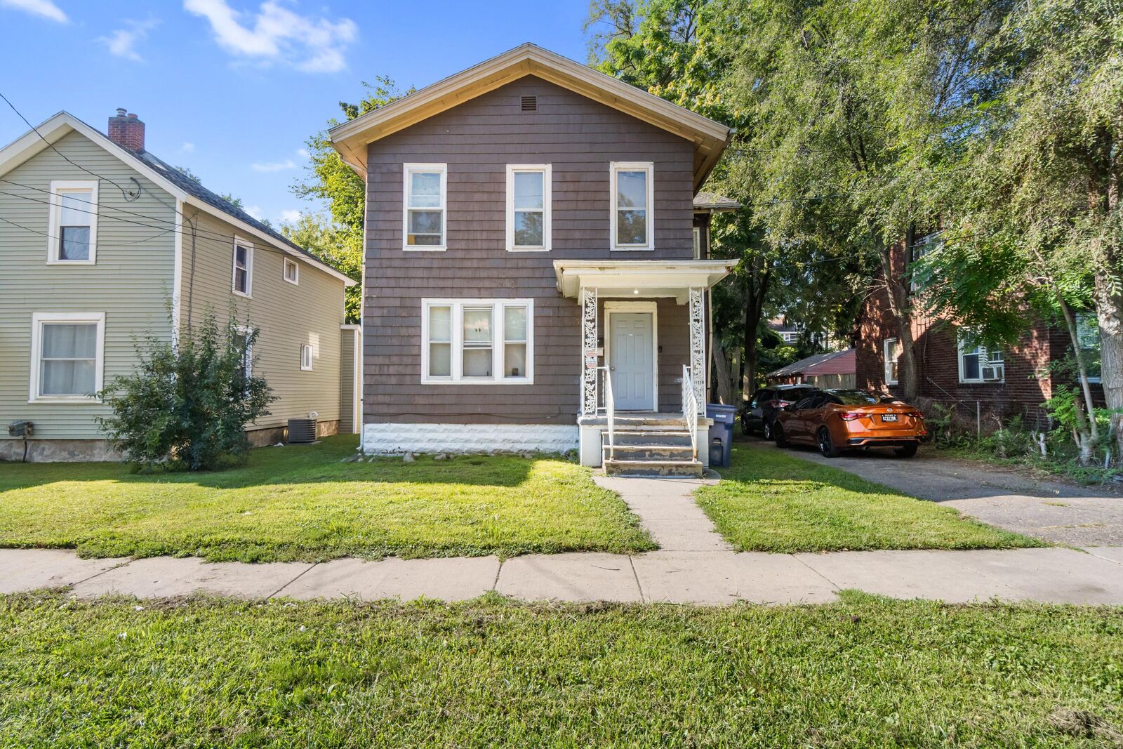 Property Photo: 327 Van Buren Street MI 49201