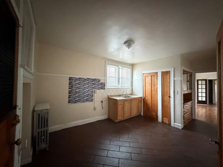 Property Photo:  7811 S Constance Avenue 2  IL 60649 