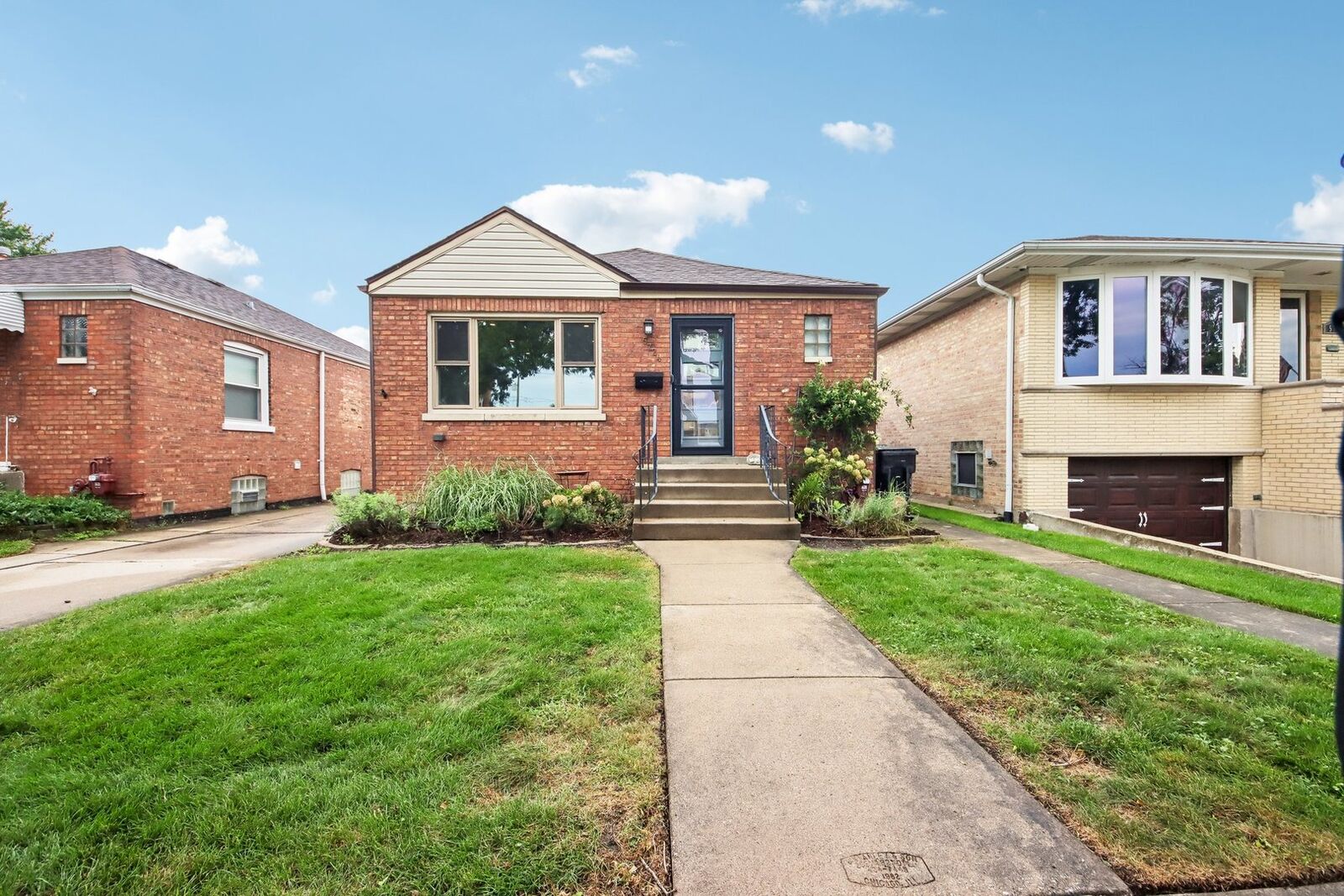 Property Photo:  5724 S Sayre Avenue  IL 60638 
