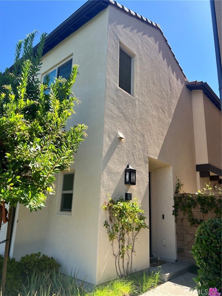 Property Photo:  105 Elkhorn  CA 92618 