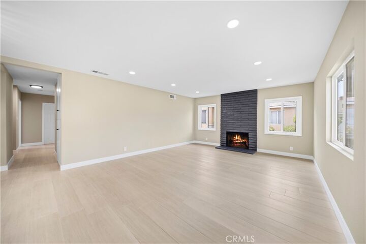 Property Photo: 9183 Beachy Avenue CA 91331