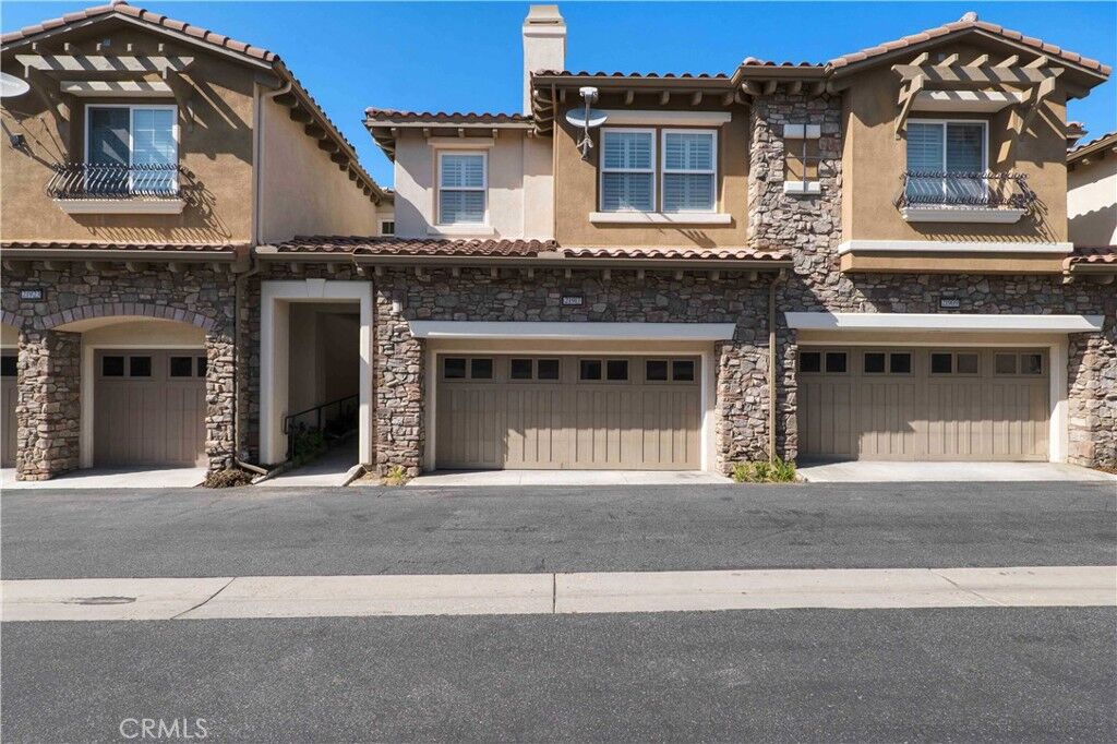 Property Photo:  21917 Bella Vista Place  CA 91311 