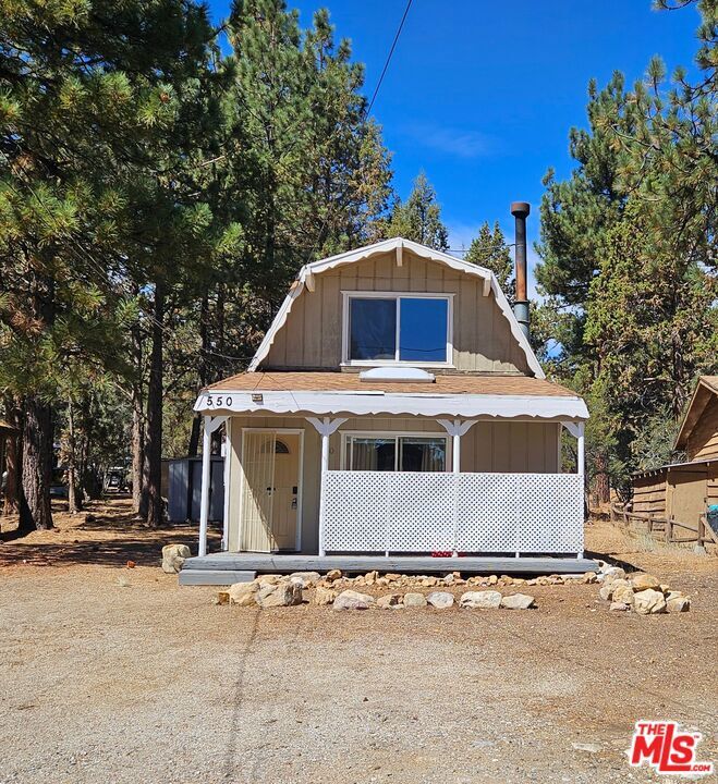 Property Photo:  550 Pine Lane  CA 92386 