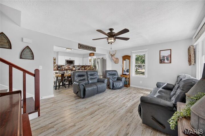 Property Photo:  29223 Pacific Drive  MO 65536 
