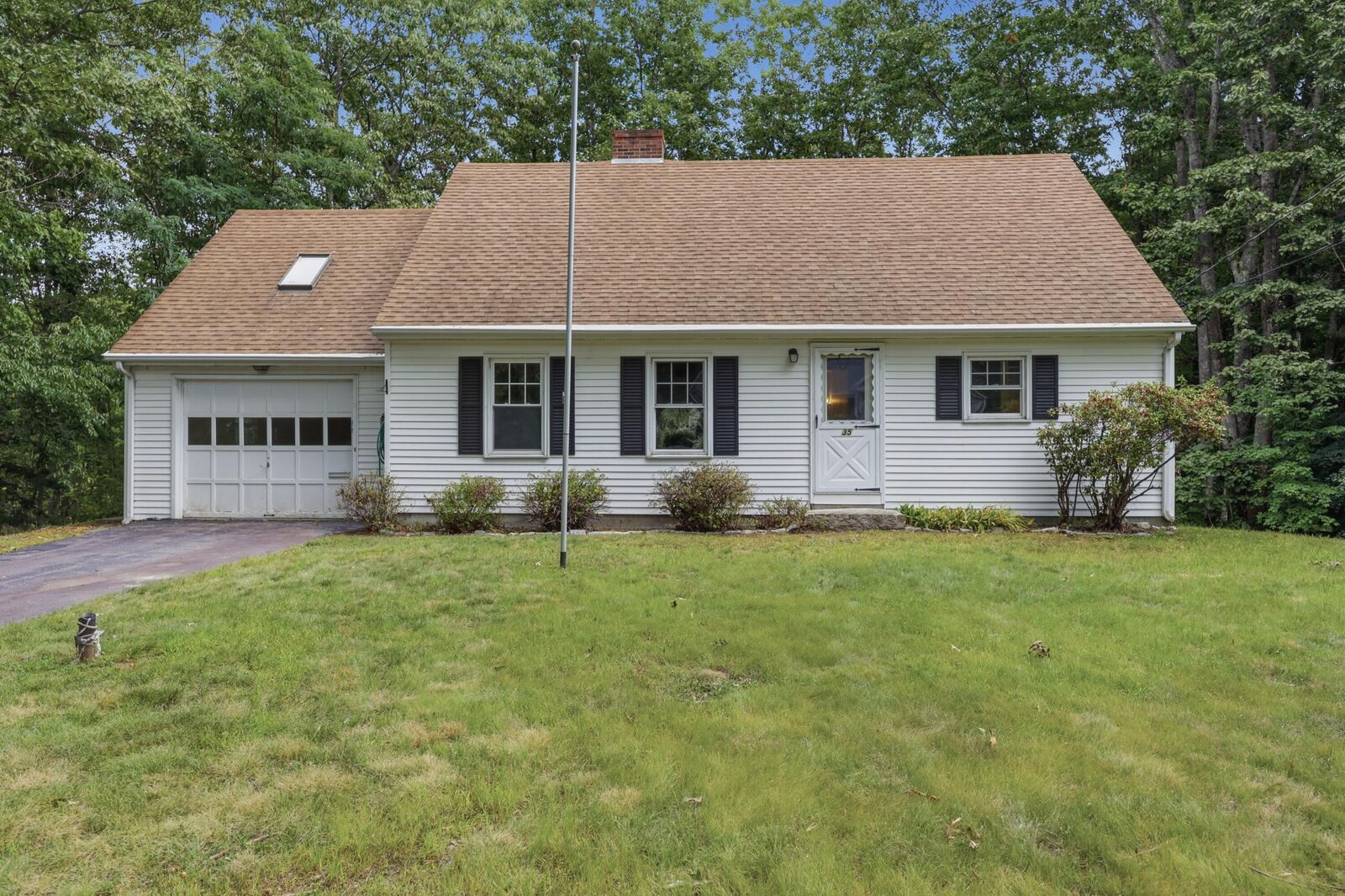 Property Photo: 35 Raydon Road ME 03909