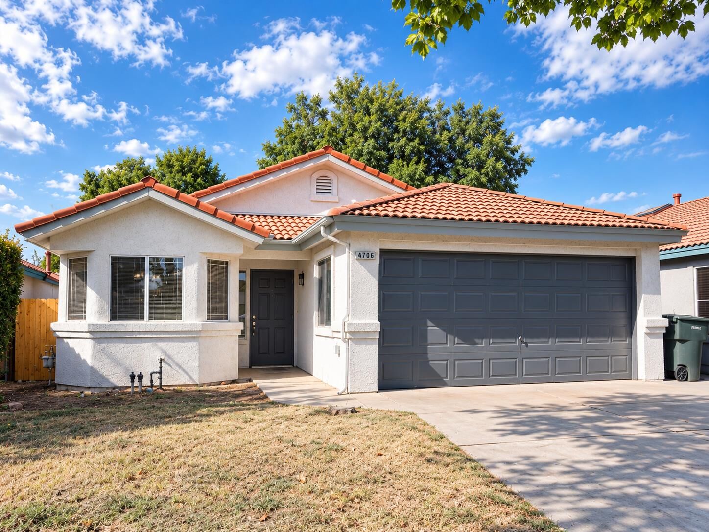 Property Photo: 4706 W University Avenue CA 93722