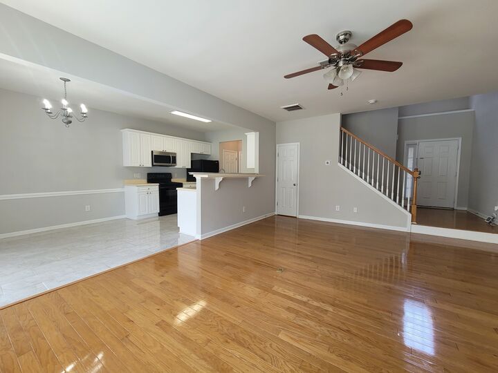 Property Photo: 212 Brushy Creek Ln TN 37211