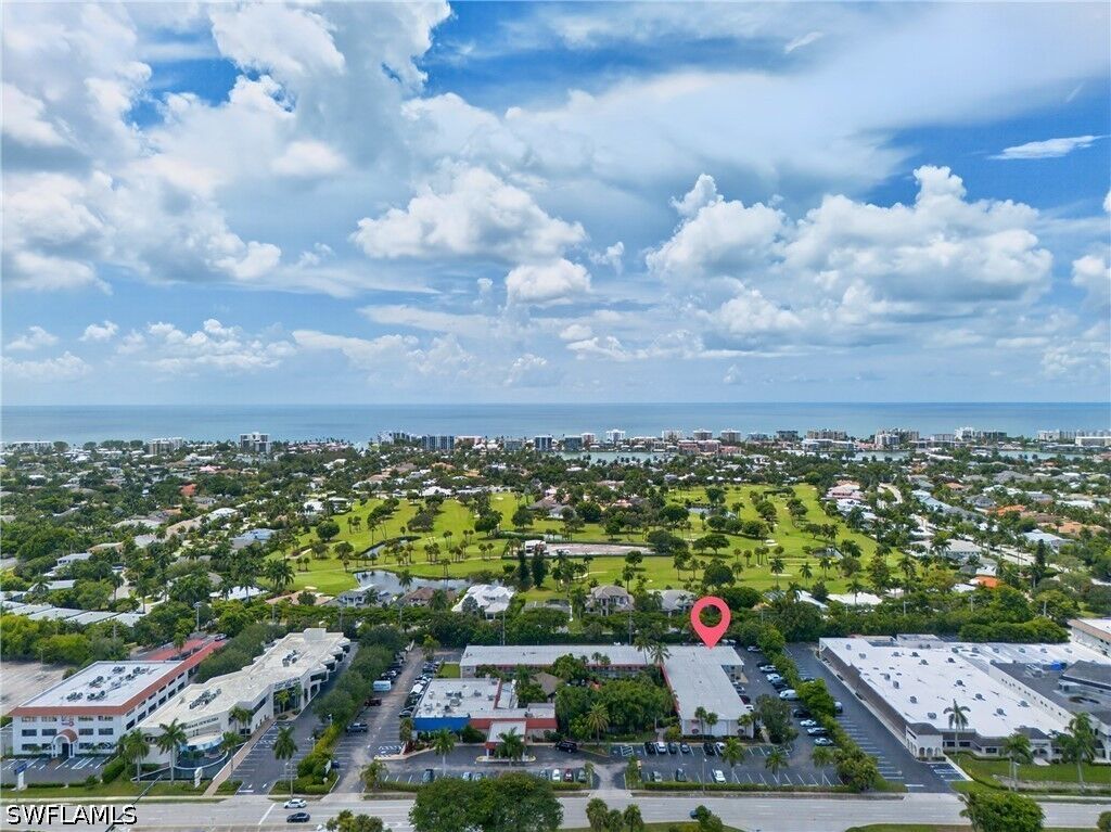 Property Photo: 2555 9th Street N 204 FL 34103