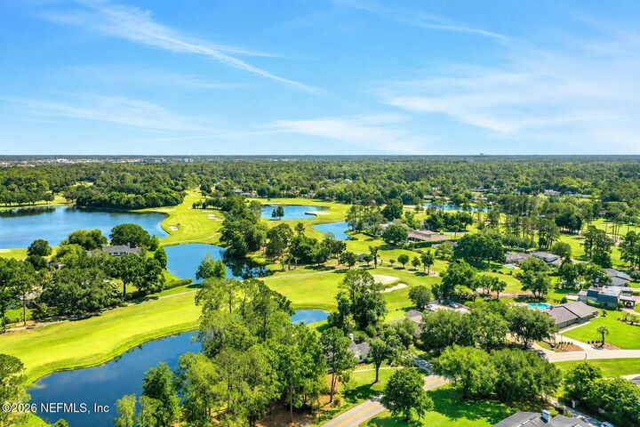 Property Photo: 8239 Hollyridge Road FL 32256