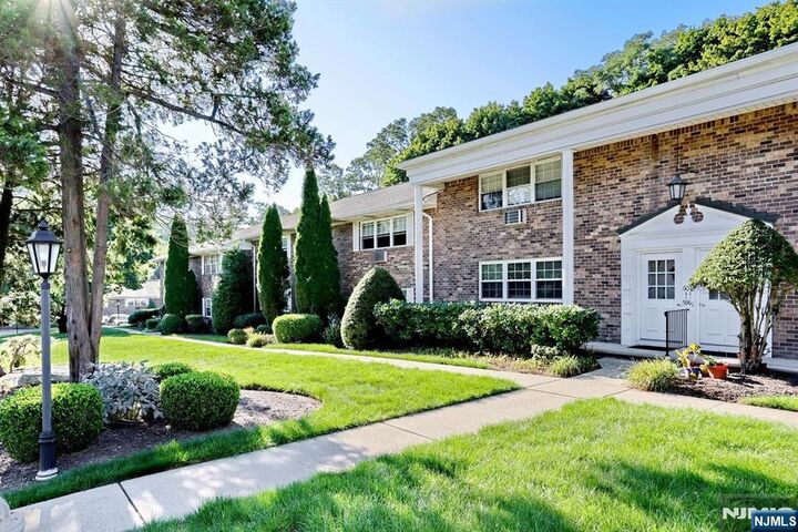 Property Photo:  66 S Franklin 59  NJ 07446 