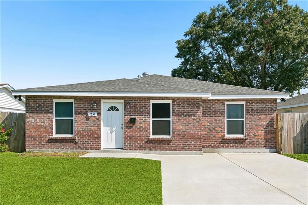 Property Photo:  24 Furman Circle  LA 70065 